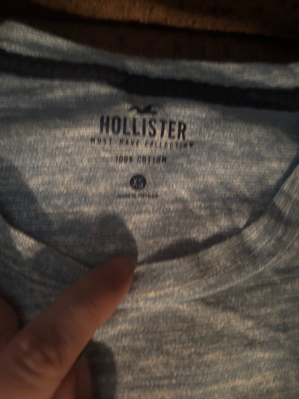 Hollister men’s t-shirt